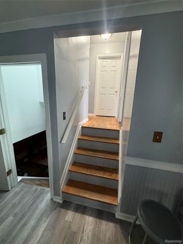 15777 Harrison, Romulus, MI 48174