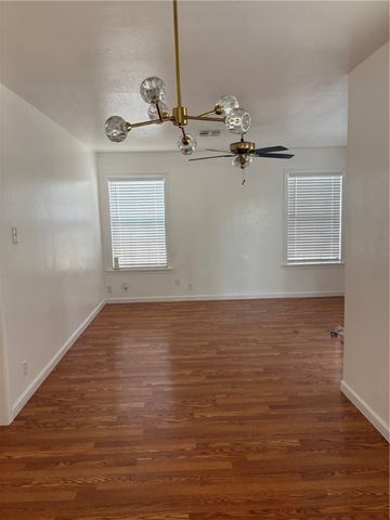 1520 Wynwood St, Corpus Christi, TX 78415