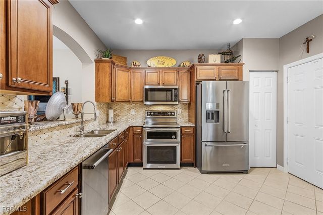 3331 Dandolo CIR, Cape Coral, FL 33909