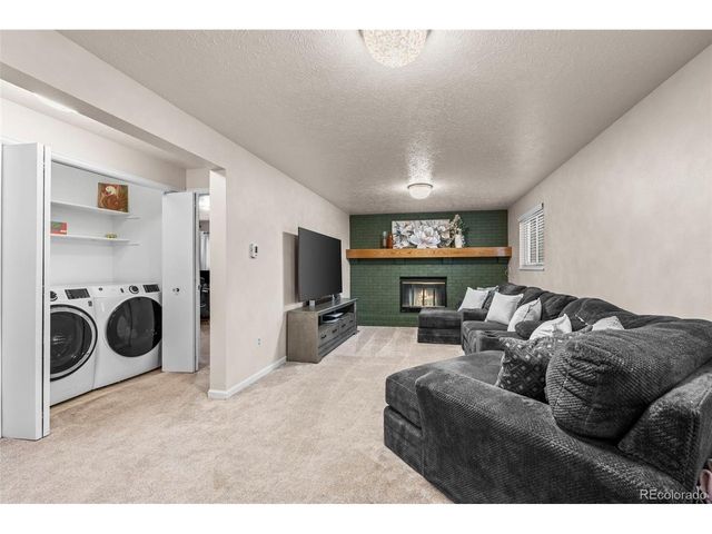 4115 Lissa Dr, Loveland, CO 80537