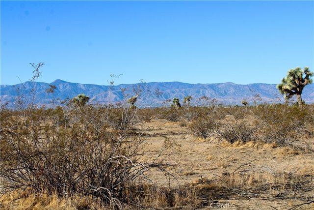 11 AC Sacramento Road, Phelan, CA 92371