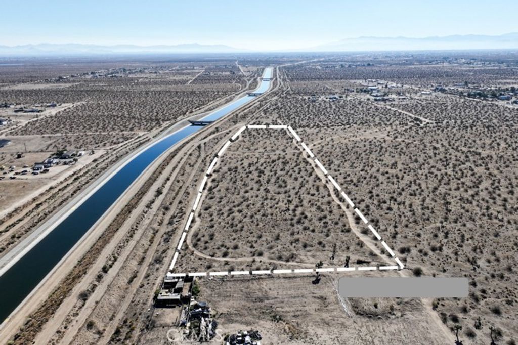 11 AC Sacramento Road, Phelan, CA 92371