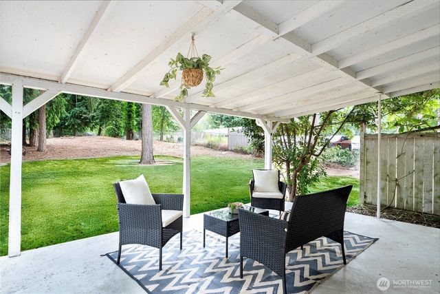 12603 Military Road E, Puyallup, WA 98374