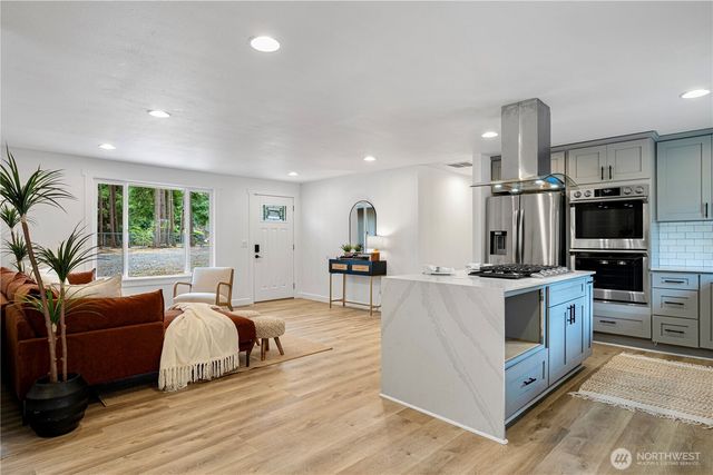 12603 Military Road E, Puyallup, WA 98374