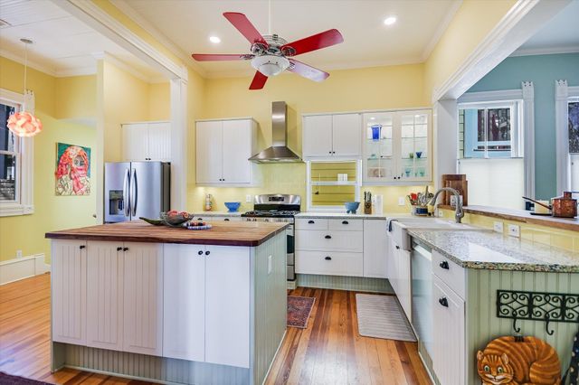 902 Blanco ST, Austin, TX 78703