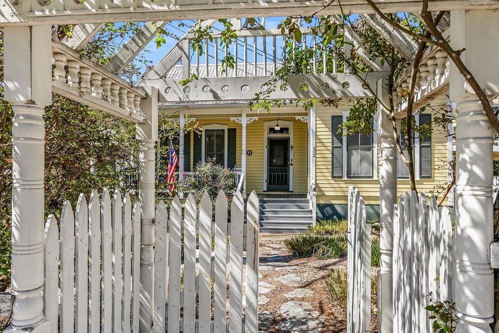 902 Blanco ST, Austin, TX 78703