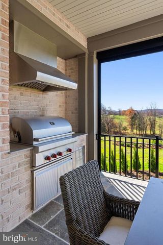 22955 MONTJOY CT, Leesburg, VA 20175