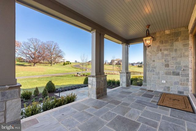 22955 MONTJOY CT, Leesburg, VA 20175