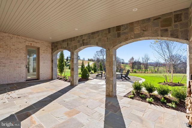 22955 MONTJOY CT, Leesburg, VA 20175