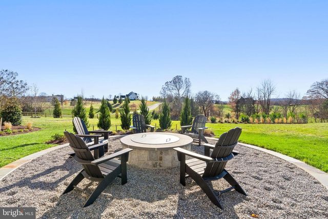 22955 MONTJOY CT, Leesburg, VA 20175