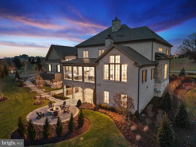 22955 MONTJOY CT, Leesburg, VA 20175