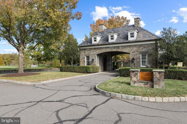 22955 MONTJOY CT, Leesburg, VA 20175