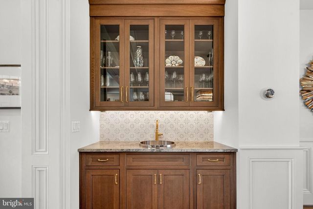 22955 MONTJOY CT, Leesburg, VA 20175