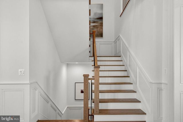 22955 MONTJOY CT, Leesburg, VA 20175