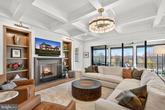 22955 MONTJOY CT, Leesburg, VA 20175