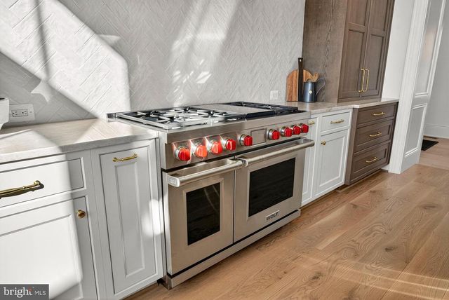 22955 MONTJOY CT, Leesburg, VA 20175