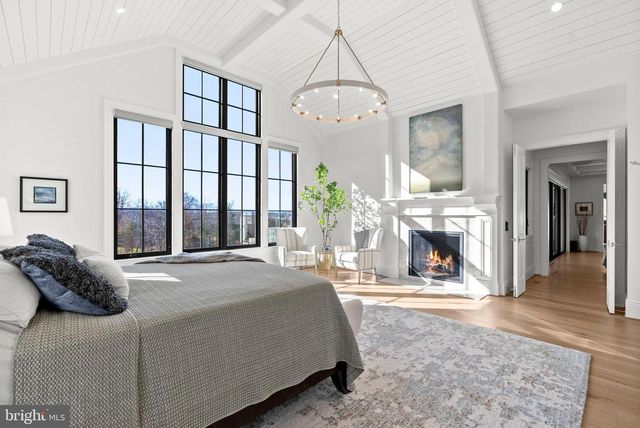 22955 MONTJOY CT, Leesburg, VA 20175