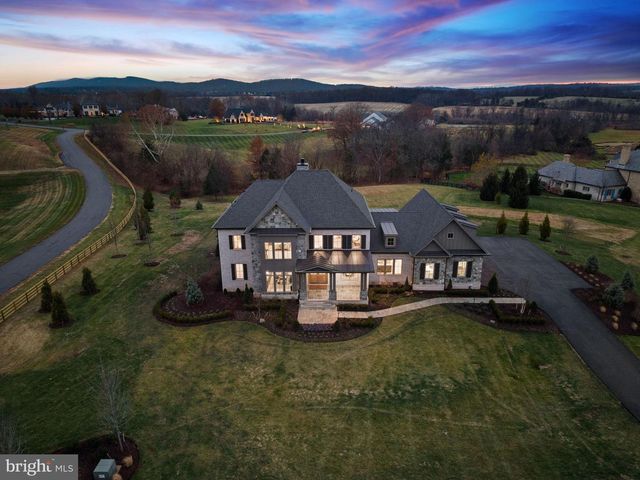 22955 MONTJOY CT, Leesburg, VA 20175