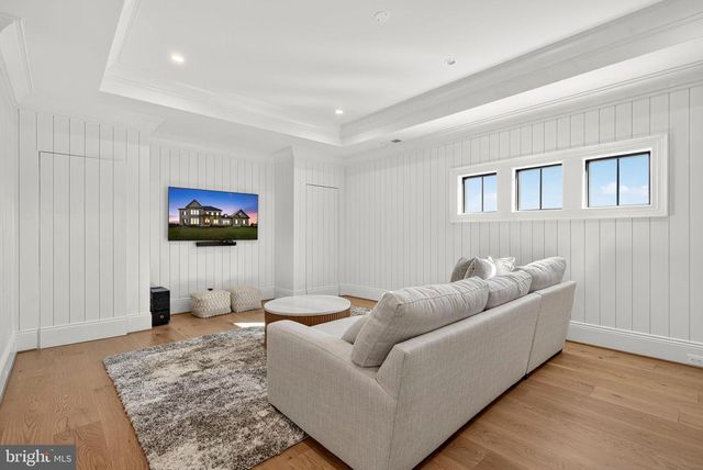 22955 MONTJOY CT, Leesburg, VA 20175