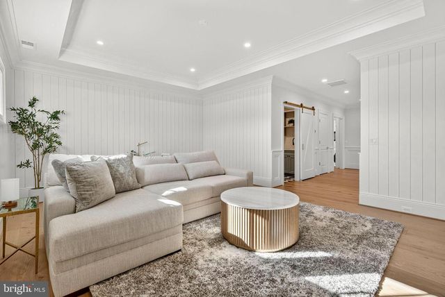 22955 MONTJOY CT, Leesburg, VA 20175