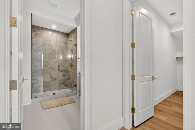 22955 MONTJOY CT, Leesburg, VA 20175