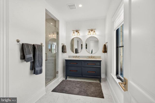 22955 MONTJOY CT, Leesburg, VA 20175