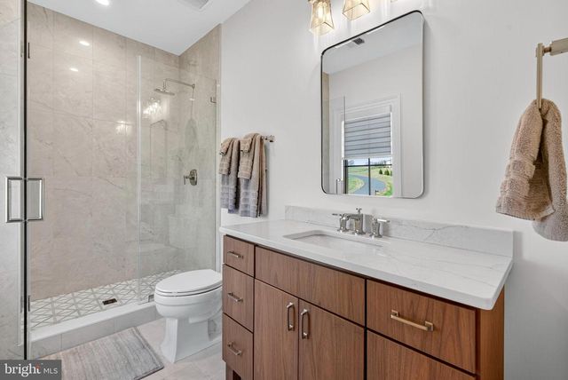 22955 MONTJOY CT, Leesburg, VA 20175