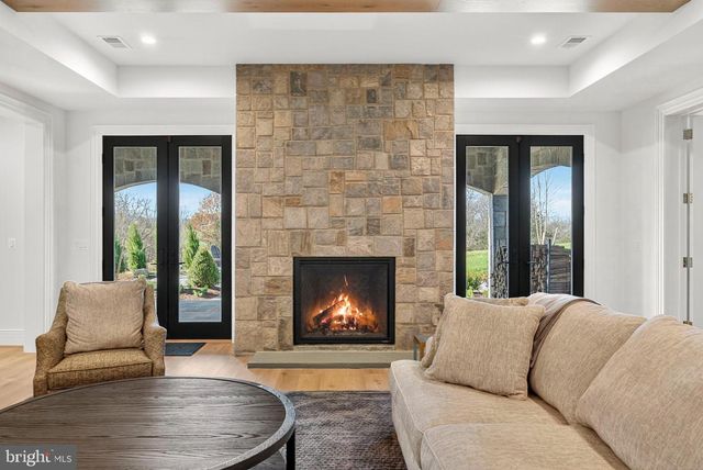 22955 MONTJOY CT, Leesburg, VA 20175