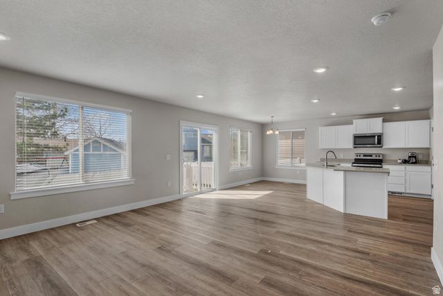 4853 W OLYMPIC VIEW DR, Kearns, UT 84118