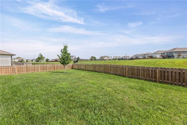 1606 Maci Street, Belton, MO 64012