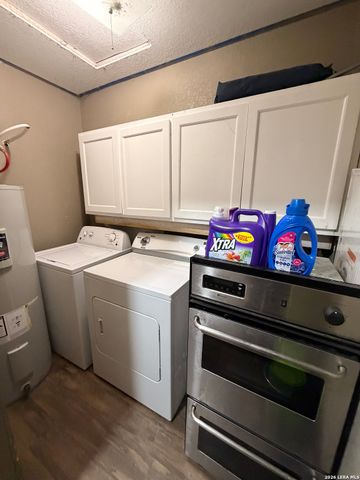 227 Shrine, San Antonio, TX 78221