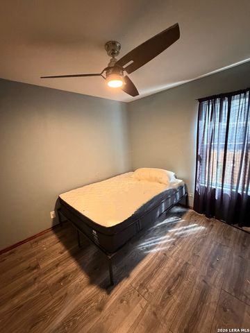 227 Shrine, San Antonio, TX 78221