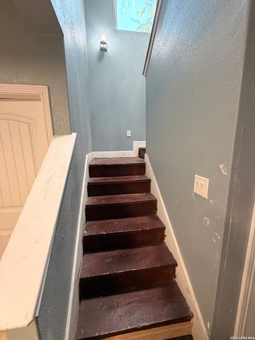 227 Shrine, San Antonio, TX 78221