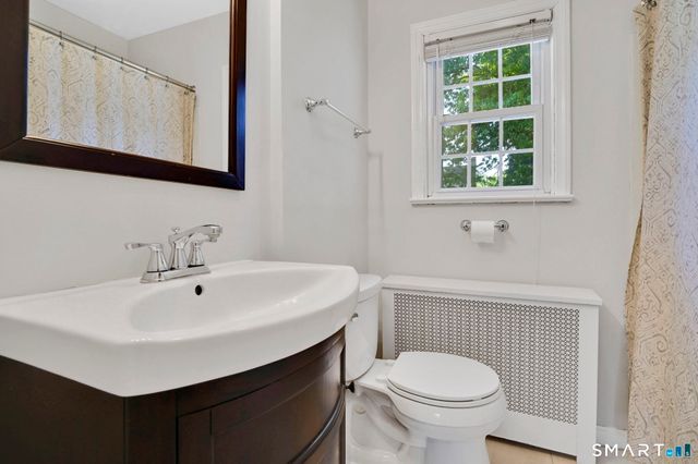 29 Chester Drive, Manchester, CT 06040