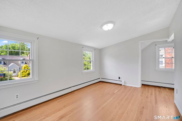 29 Chester Drive, Manchester, CT 06040