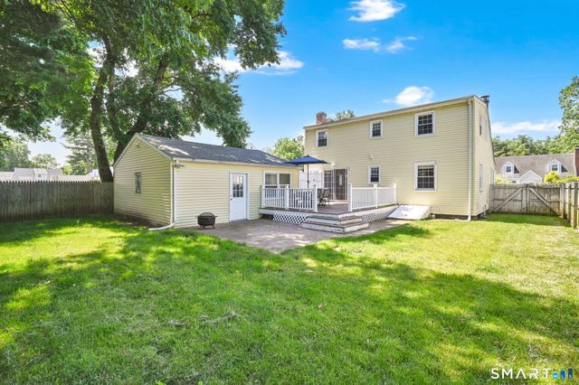 29 Chester Drive, Manchester, CT 06040