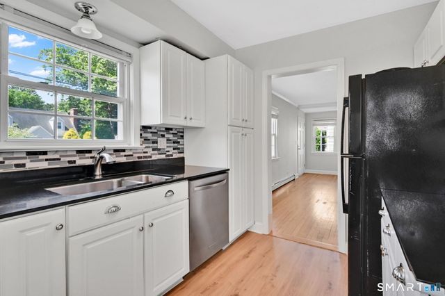 29 Chester Drive, Manchester, CT 06040
