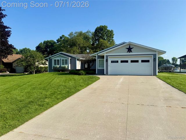 3780 Lake Lapeer Drive, Elba Township, MI 48455