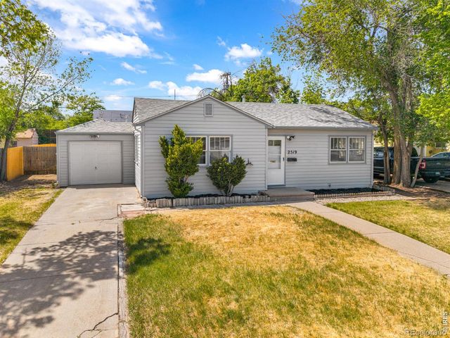 2519 10th Ave Ct, Greeley, CO 80631