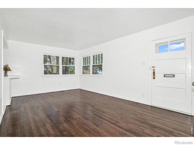 2519 10th Ave Ct, Greeley, CO 80631