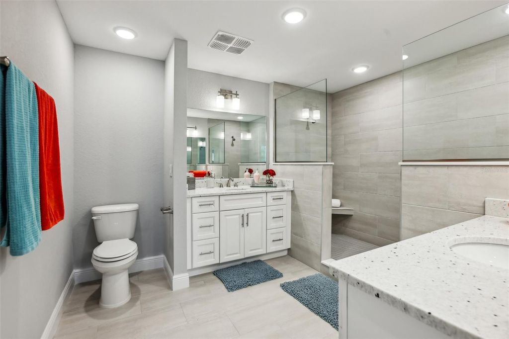 Image 25 of property listing at 7 RIVERWALK DRIVE 305, New Smyrna Beach, FL 32169