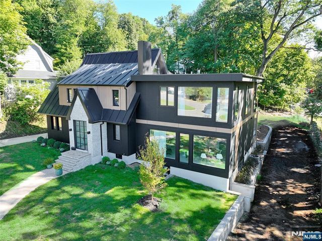 226 Haworth Avenue, Haworth, NJ 07641