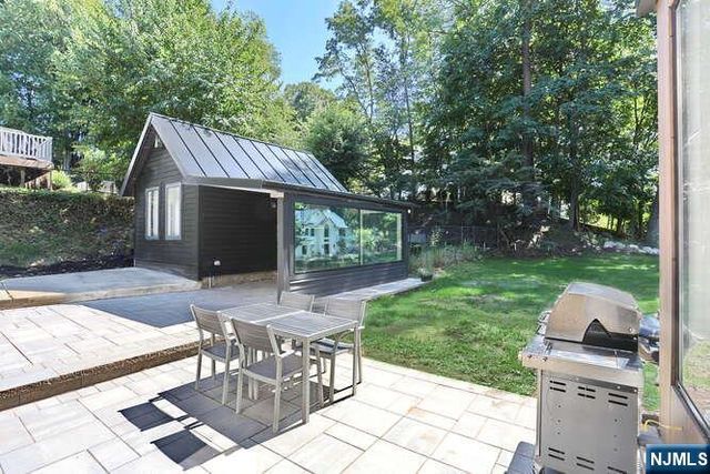 226 Haworth Avenue, Haworth, NJ 07641