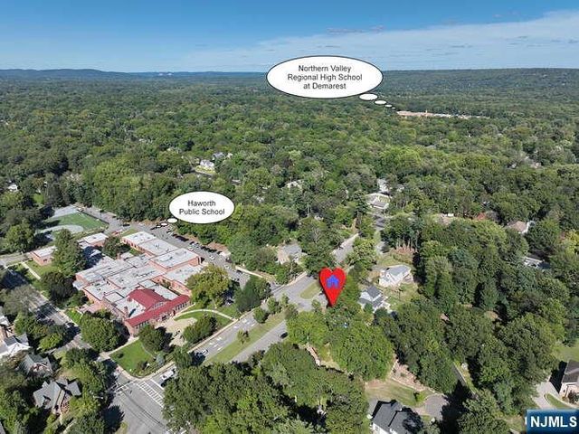 226 Haworth Avenue, Haworth, NJ 07641