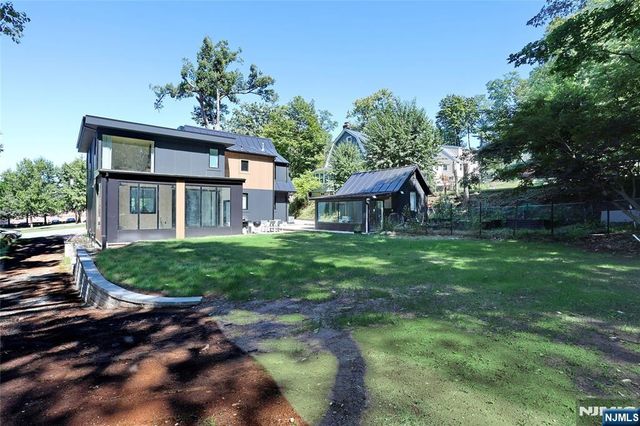 226 Haworth Avenue, Haworth, NJ 07641