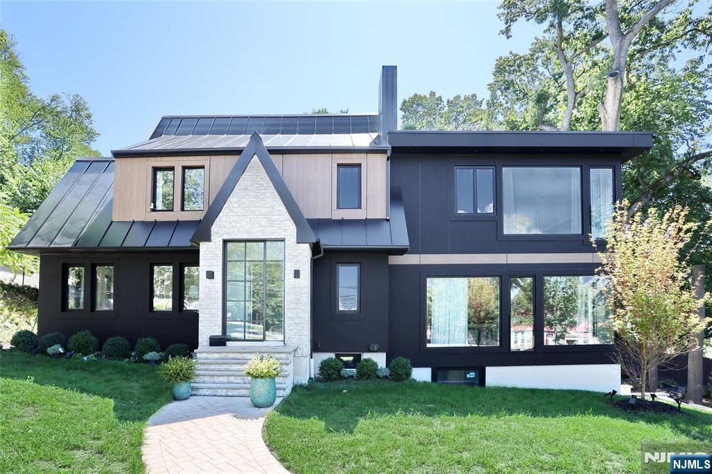 226 Haworth Avenue, Haworth, NJ 07641