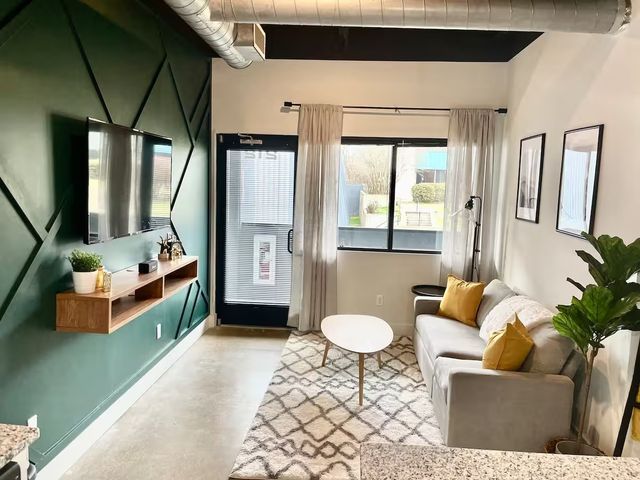 295 Plus Park Blvd Unit 212, Nashville, TN 37217