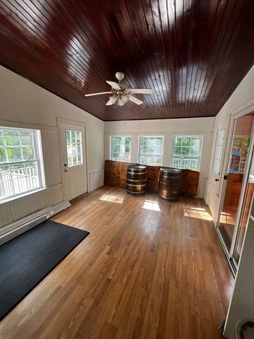 26 Parsonage Hill Rd, Haverhill, MA 01832