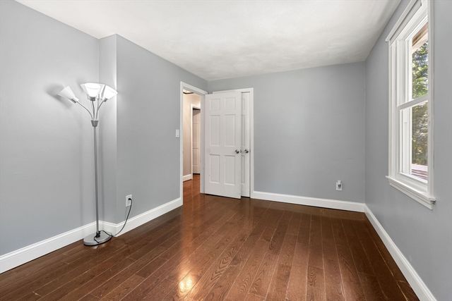 26 Parsonage Hill Rd, Haverhill, MA 01832