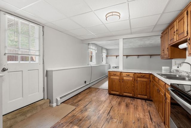 26 Parsonage Hill Rd, Haverhill, MA 01832